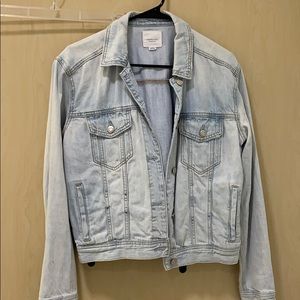 American Eagle light wash jeans jacket